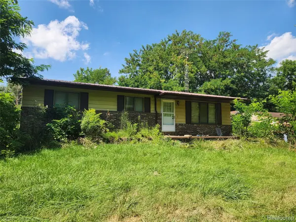 5215 Schlaud RD, North Branch Township, MI 48461