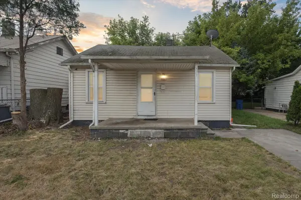 7028 PACKARD Avenue, Warren, MI 48091