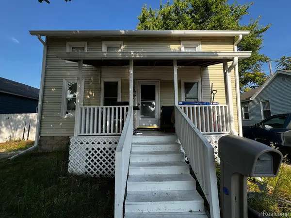 1623 8th ST, Port Huron, MI 48060