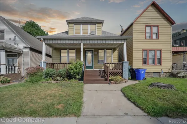 8792 Chamberlain ST, Detroit, MI 48209
