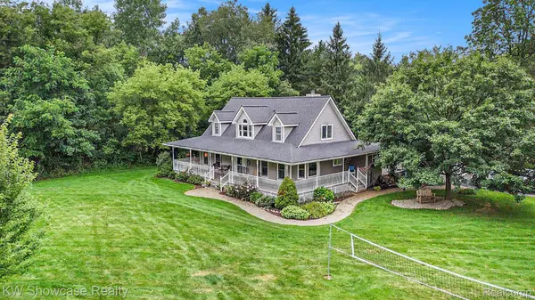 1162 Old Plank RD, Milford, MI 48381