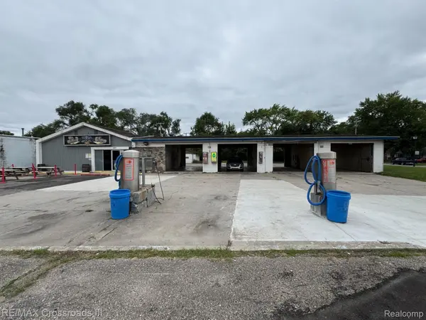 1497 Ecorse RD, Ypsilanti, MI 48198