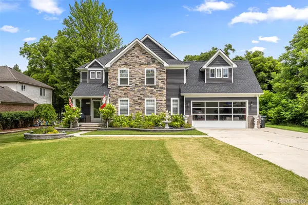 29106 Broadmoor ST, Livonia, MI 48154