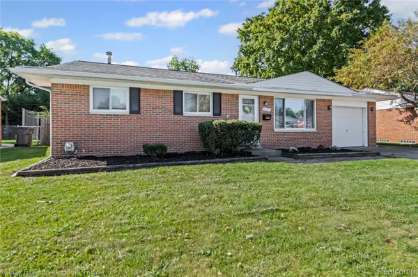 20790 Shoreview ST, Clinton Charter Township, MI 48035