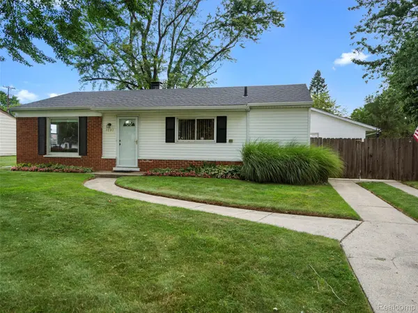 1091 Truwood DR, Rochester Hills, MI 48307