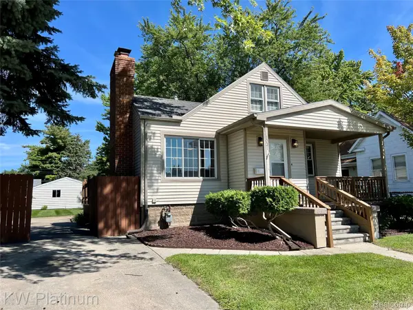 1031 White ST, Port Huron, MI 48060
