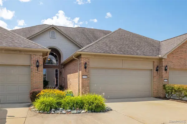 33796 Michigamme DR, Chesterfield Township, MI 48047