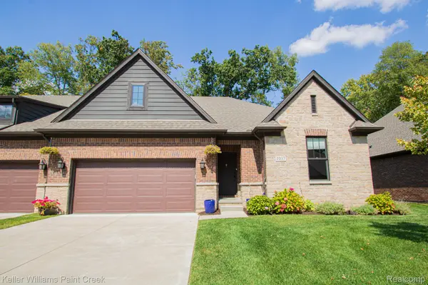 1037 Crestwyk LN, Rochester, MI 48307