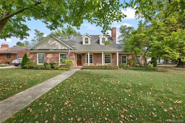 4402 Arlington DR, Royal Oak, MI 48073