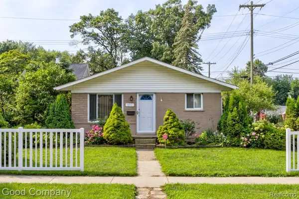 351 W Baker AVE, Clawson, MI 48017