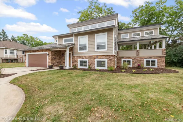 5322 Clintonville RD, Independence Charter Township, MI 48346
