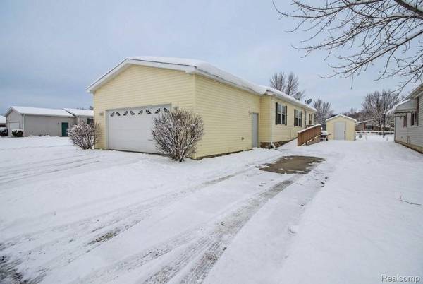 3713 Watermill LN, Ash Township, MI 48117