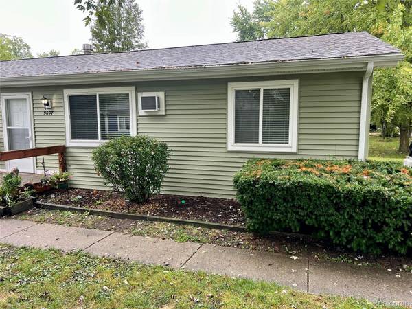 9097 Garfield DR, Northfield Township, MI 48189
