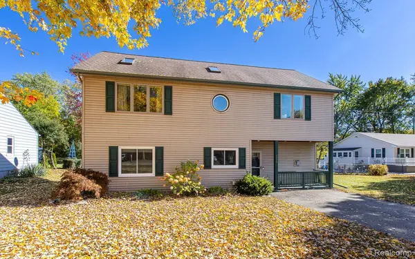 2274 Allerton RD, Auburn Hills, MI 48326