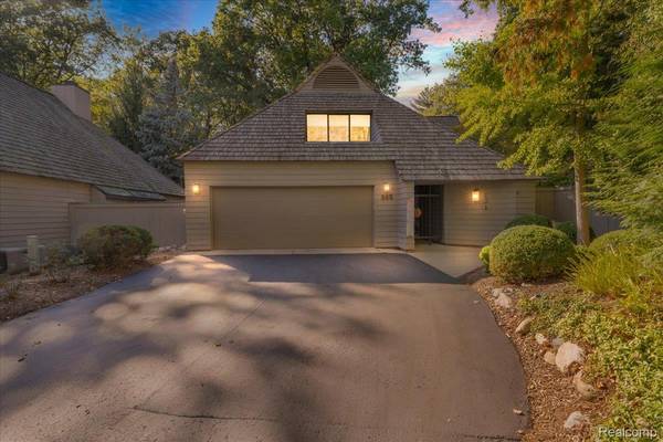 965 BLOOMFIELD WOODS,  Bloomfield Hills,  MI 48304