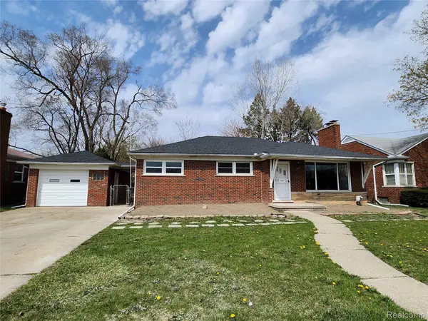 15705 Juliana AVE, Eastpointe, MI 48021