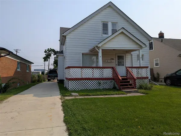 16137 Evergreen AVE, Eastpointe, MI 48021
