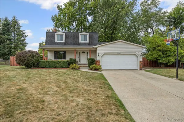 11827 Shetland CT, Sterling Heights, MI 48313