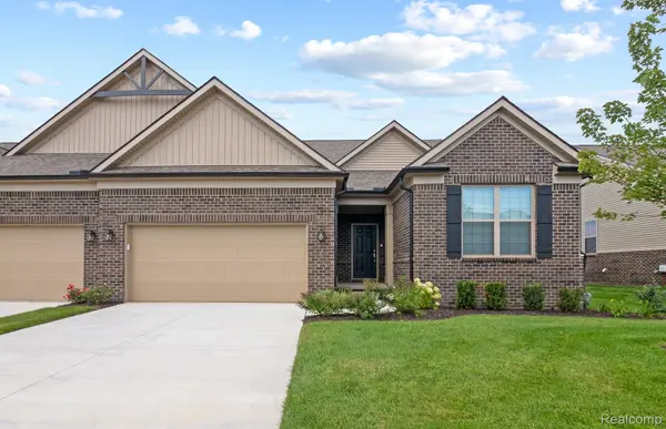 42664 Arbor DR, Clinton Charter Township, MI 48038