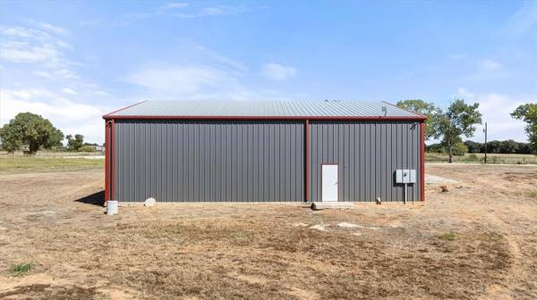 834 Riley Lane, Tolar, TX 76476
