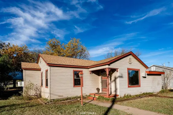 38 Avenue G,  Hamlin,  TX 79520