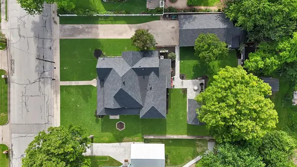 410 W Spring Street, Weatherford, TX 76086