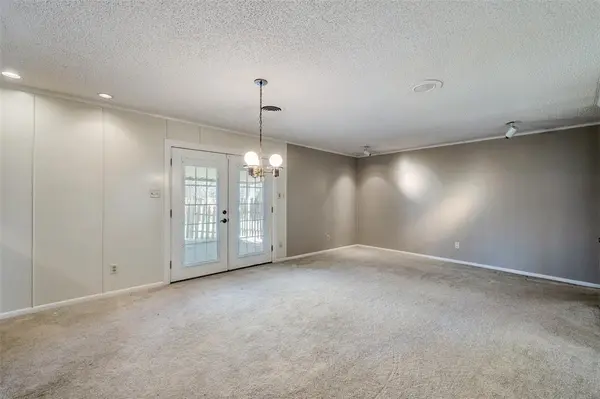 5613 Westcreek Drive, Fort Worth, TX 76133