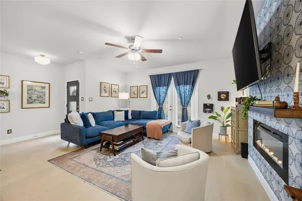 7833 Bayside Drive, Rowlett, TX 75088
