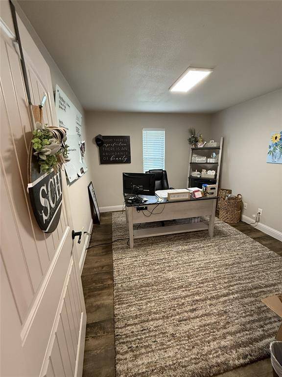 200 S Main Street #C, Rhome, TX 76078