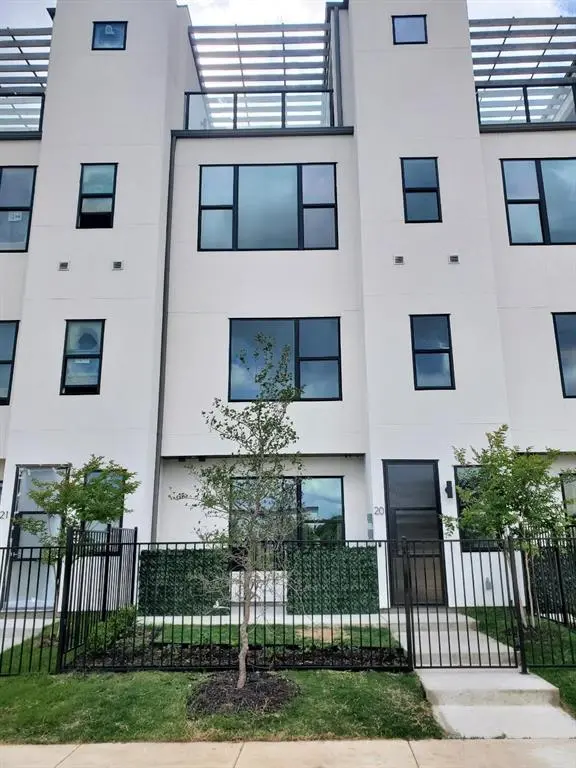 13001 Hutton Drive #28, Farmers Branch, TX 75234