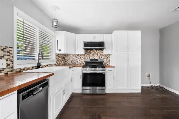 2020 Bluebonnet Drive, Fort Worth, TX 76111