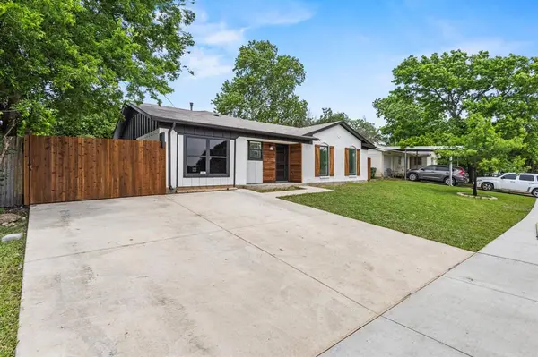 14409 Horseshoe Trail, Balch Springs, TX 75180