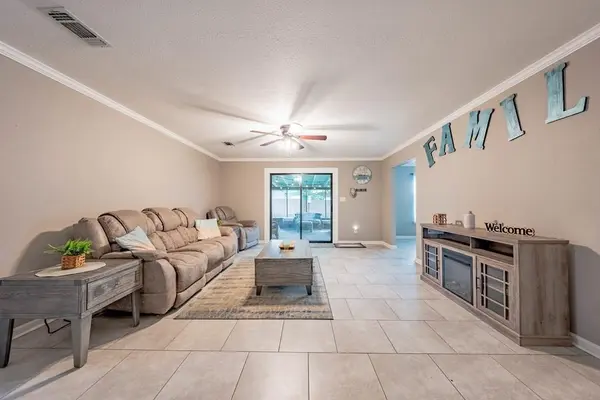 128 Hilltop Drive, Trinidad, TX 75163
