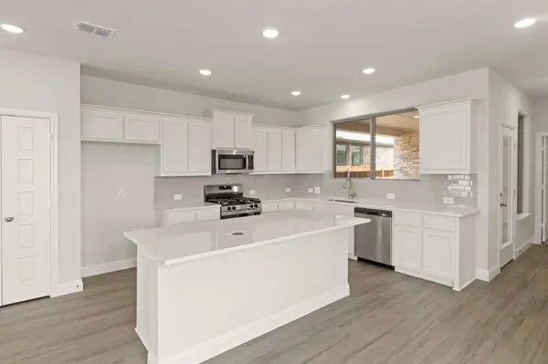 475 Shady Square Alley, Lavon, TX 75166