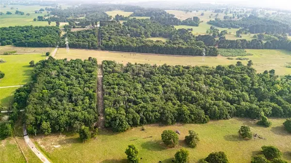 000 County Road 4520, Larue, TX 75770