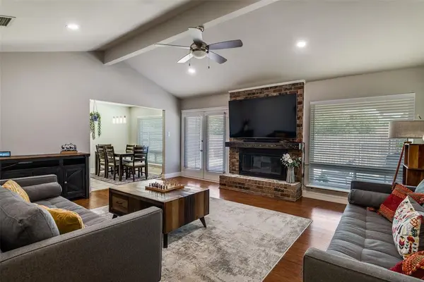 106 Creekside Lane, Coppell, TX 75019