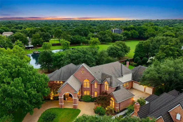 1313 CHATSWORTH Court E, Colleyville, TX 76034