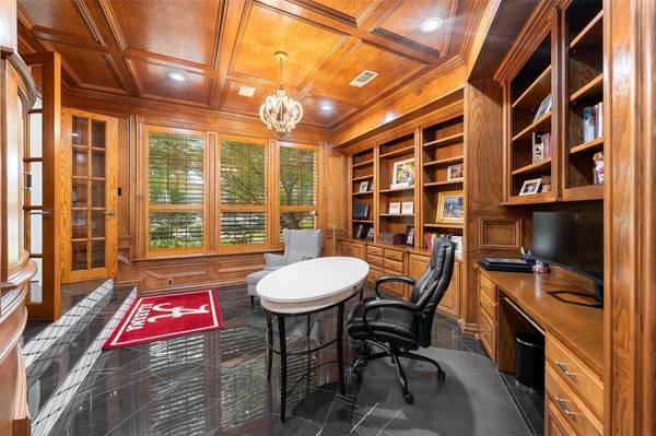 1313 CHATSWORTH Court E, Colleyville, TX 76034
