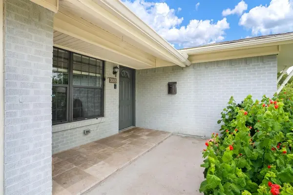 3005 Cameo Lane, Farmers Branch, TX 75234
