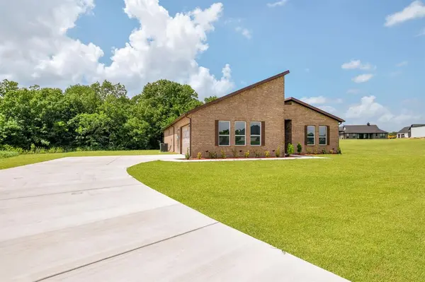 1250 Southfork Court, Waxahachie, TX 75167