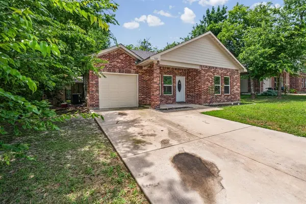 3611 Spencer Street, Greenville, TX 75401