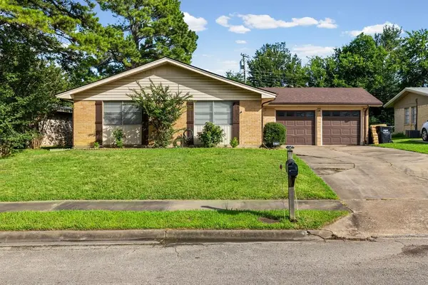 5213 Hilltop Drive, Greenville, TX 75402