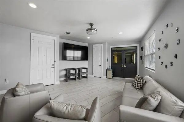 251 S Mill Street #380, Lewisville, TX 75057