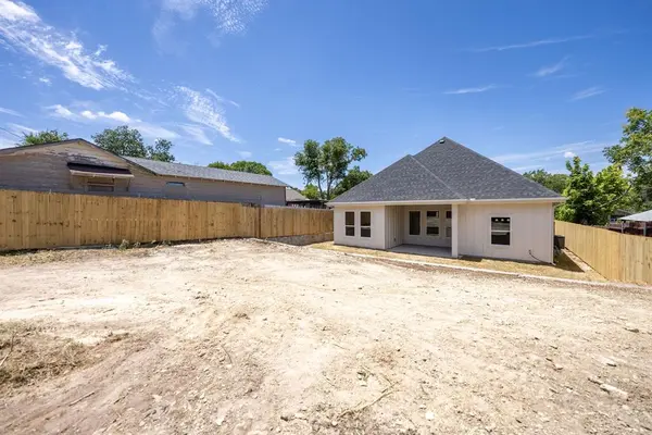 2522 Lincoln Avenue, Fort Worth, TX 76164