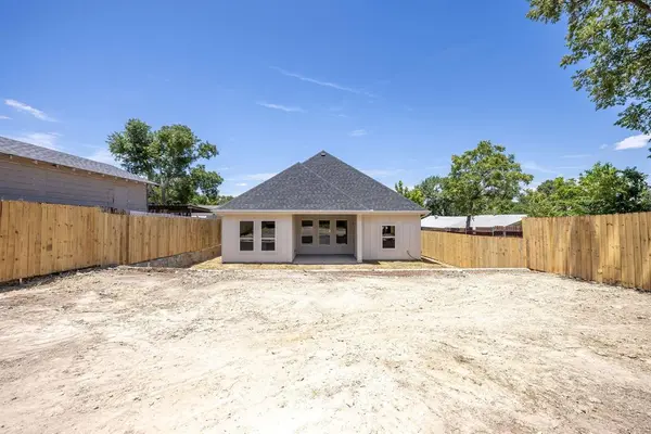 2522 Lincoln Avenue, Fort Worth, TX 76164
