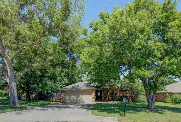 1606 N Mcdonald Avenue #B, Decatur, TX 76234