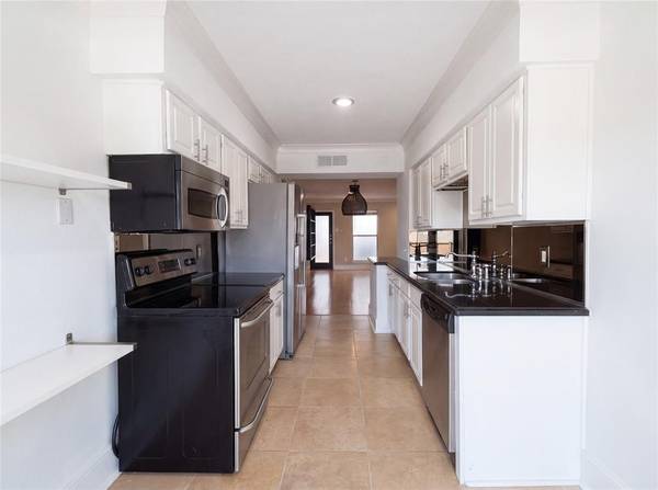 7734 Meadow Road #223, Dallas, TX 75230