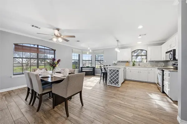 1211 Overlook Court, Whitney, TX 76692