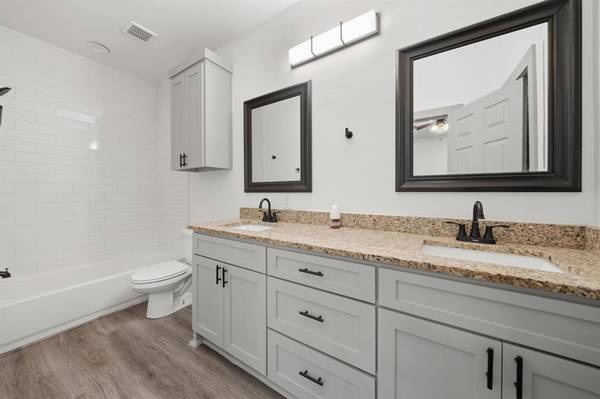 616 Lamar Street, Sulphur Springs, TX 75482