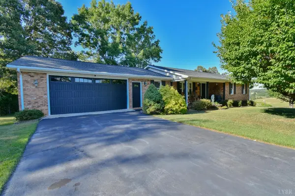 6481 Stewartsville RD, Moneta, VA 24121